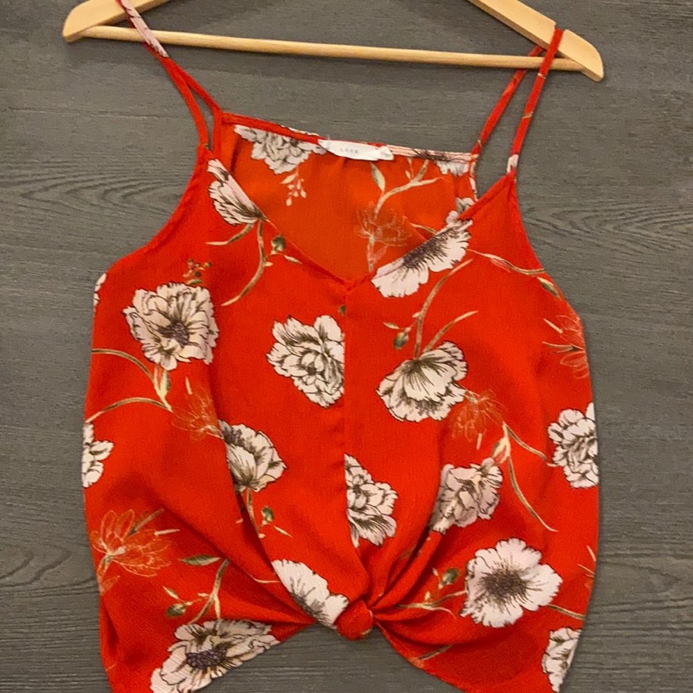 Red floral dress top. Size medium.like new.